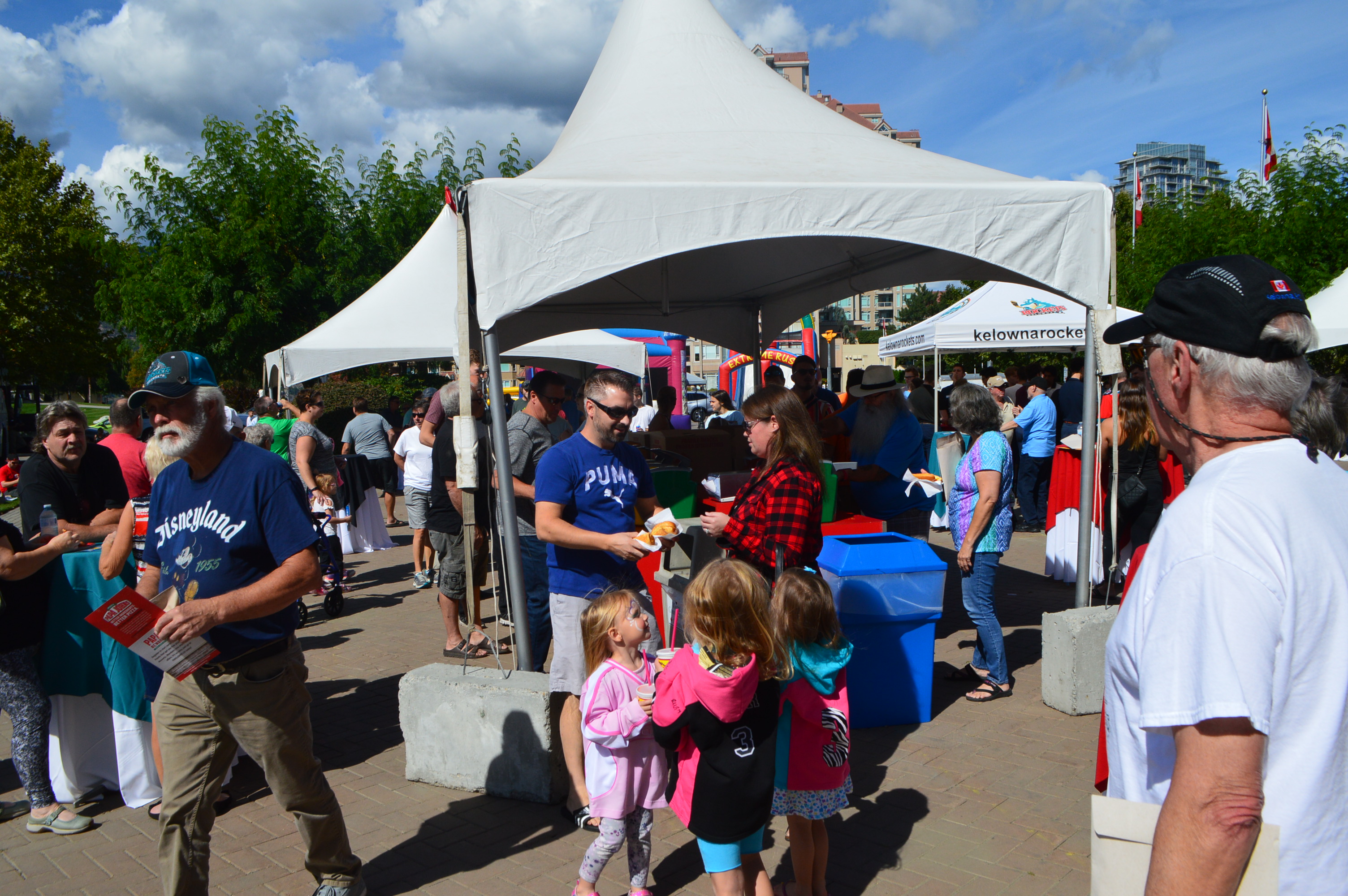 Rockets Season Ticket Pick Up BBQ Party! (Pics) Kelowna Rockets