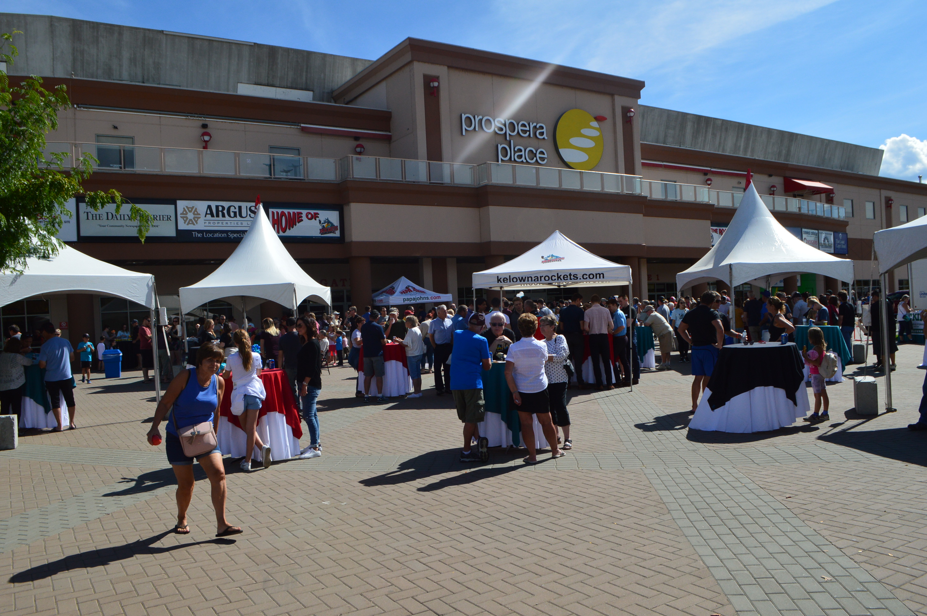 Rockets Season Ticket Pick Up BBQ Party! (Pics) Kelowna Rockets