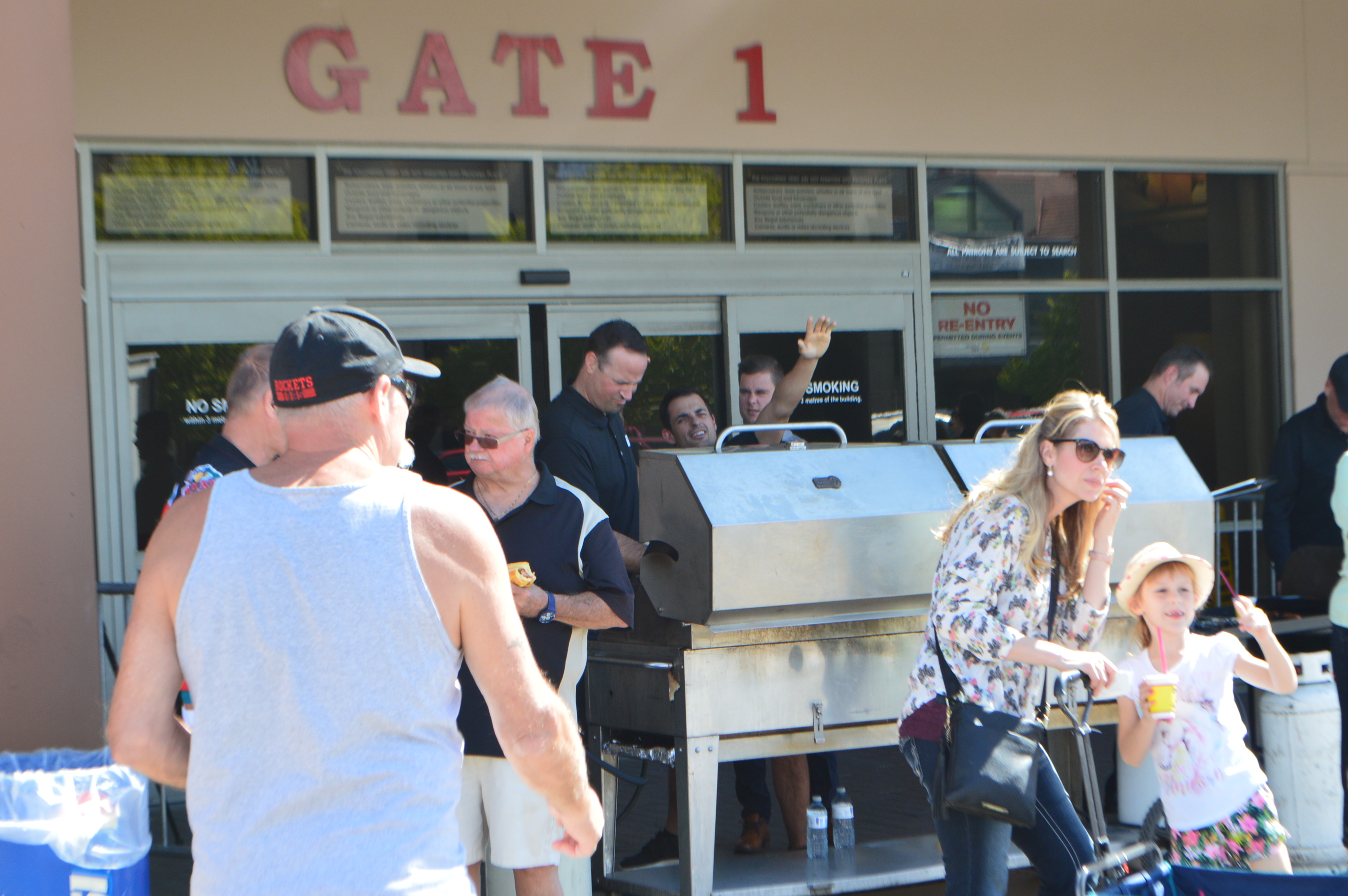 Rockets Season Ticket Pick Up BBQ Party! (Pics) Kelowna Rockets