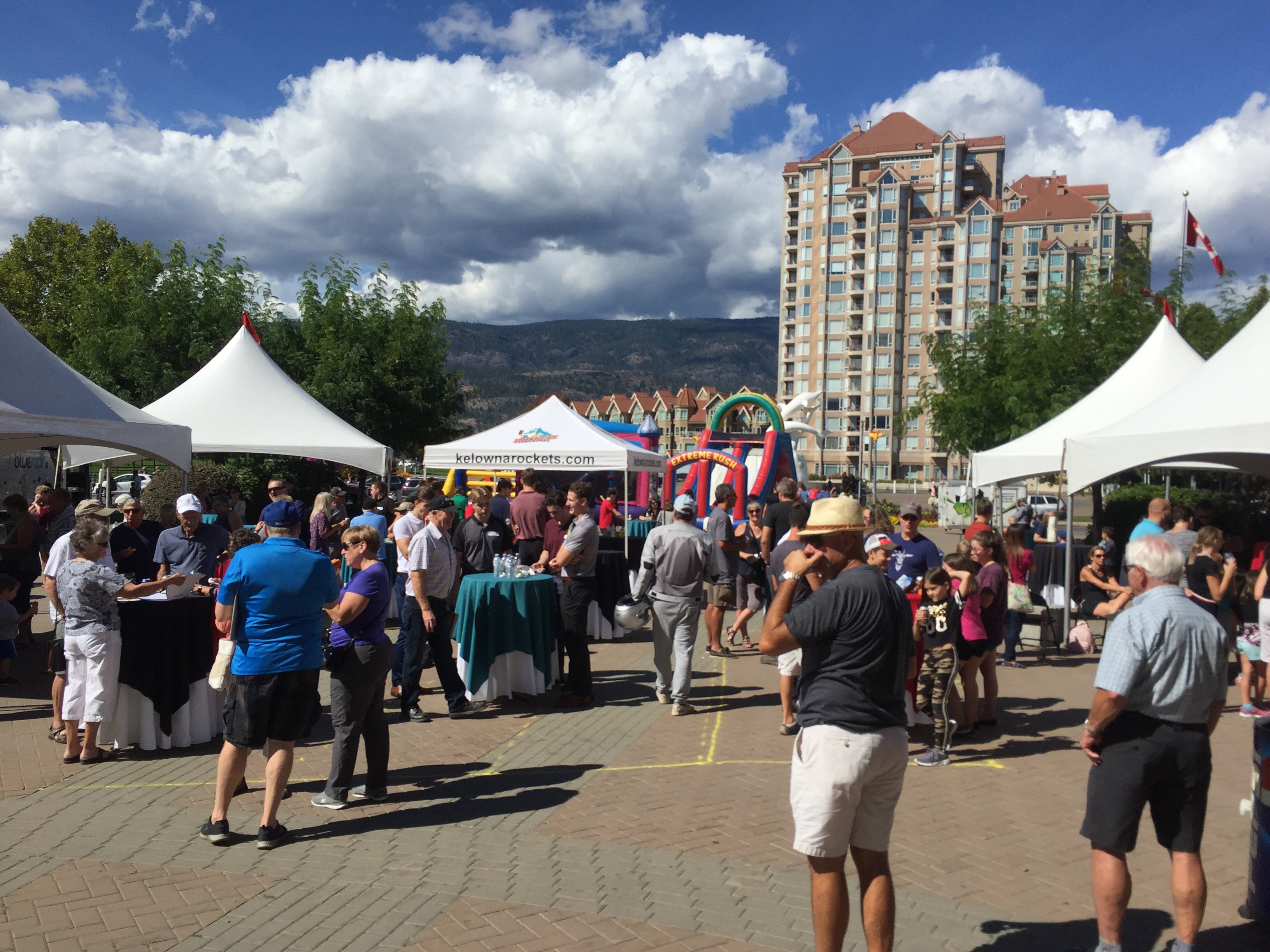 Rockets Season Ticket Pick Up BBQ Party! (Pics) Kelowna Rockets