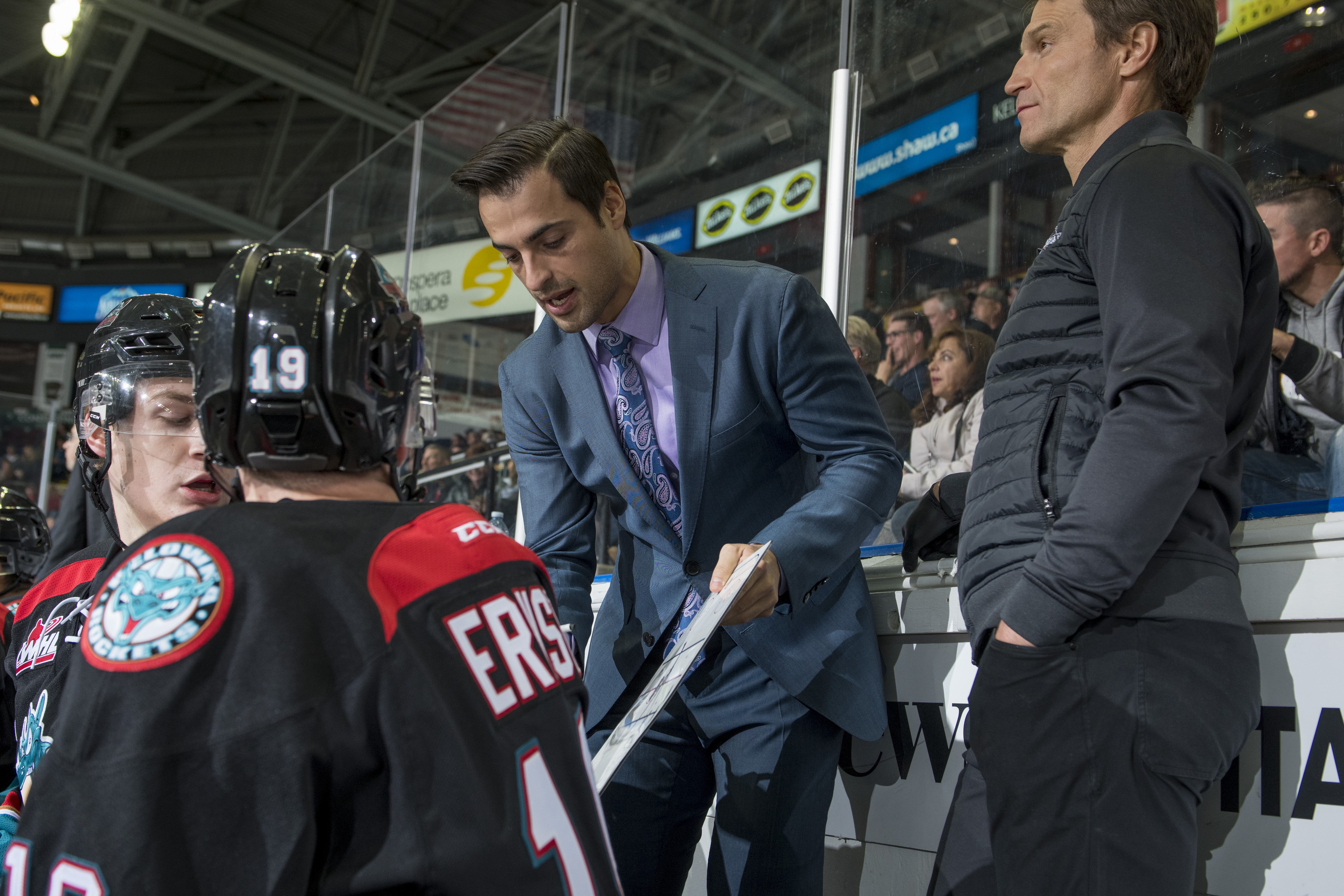 Rockets and Assistant Coach, Travis Crickard part ways Kelowna Rockets
