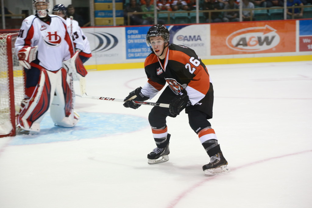 TIGERS HAND HURRICANES 32 DEFEAT Medicine Hat Tigers