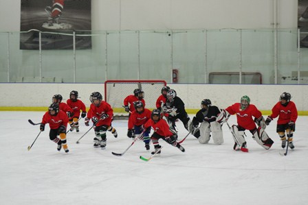 Hawks Team With Bank Of The West To Launch Get Kids Skating