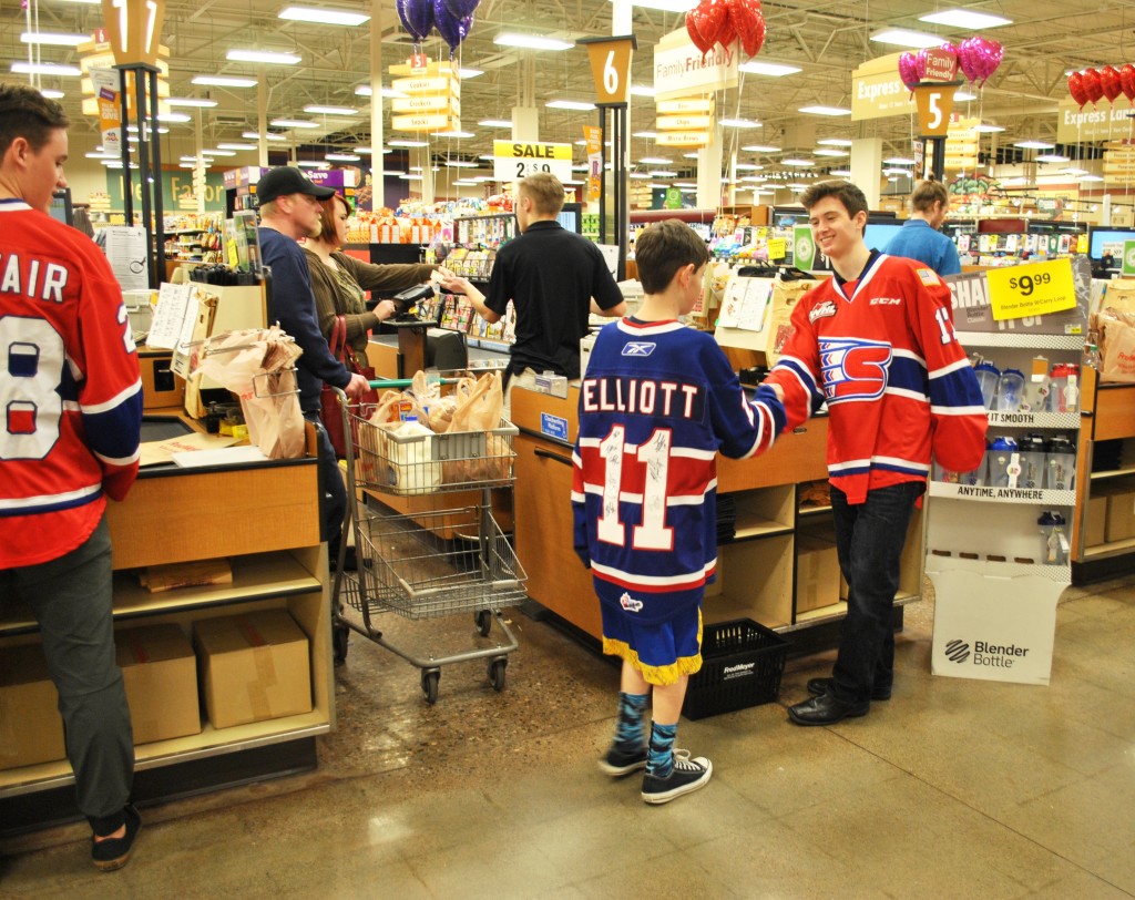HAVE YOUR FAVORITE CHIEF BAG YOUR GROCERIES AT LOCAL FRED MEYER STORES