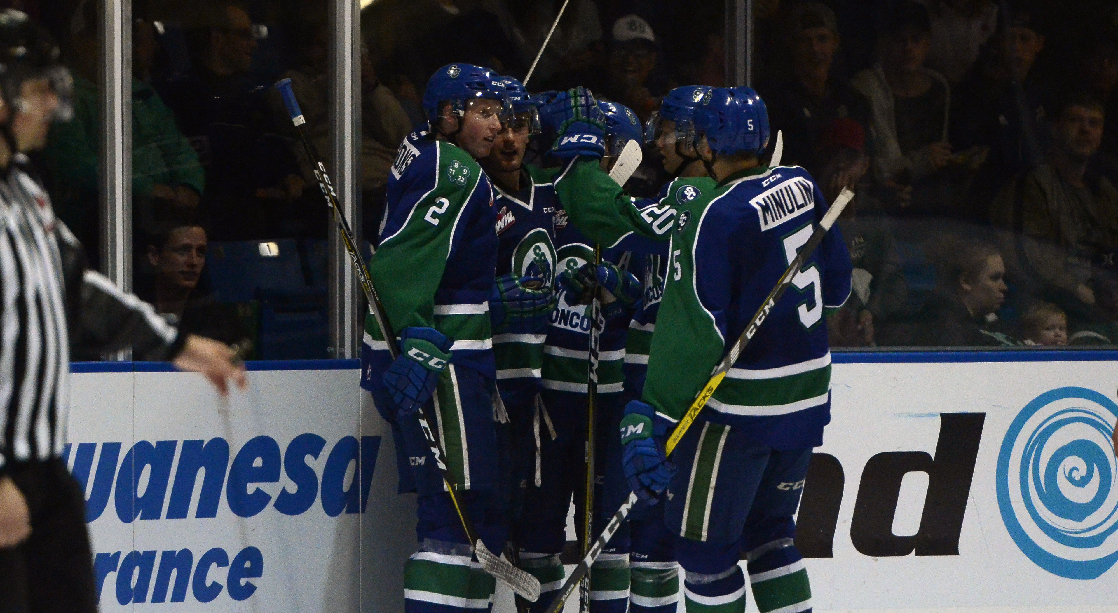 Broncos Win Home Opener - Swift Current Broncos