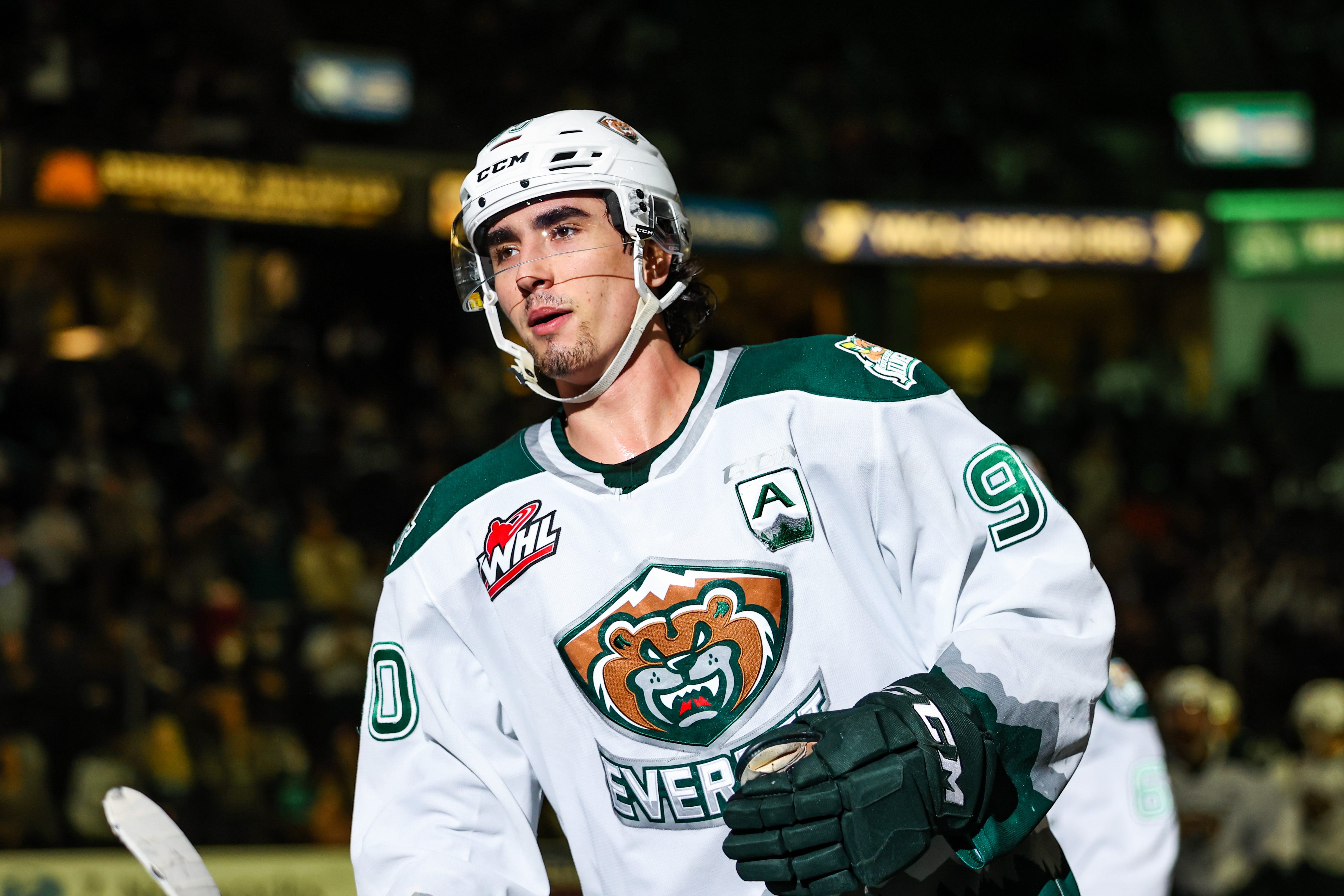SILVERTIP SEND-OFF: Alex Swetlikoff leads the way on and off the ice in  final junior season - Everett Silvertips
