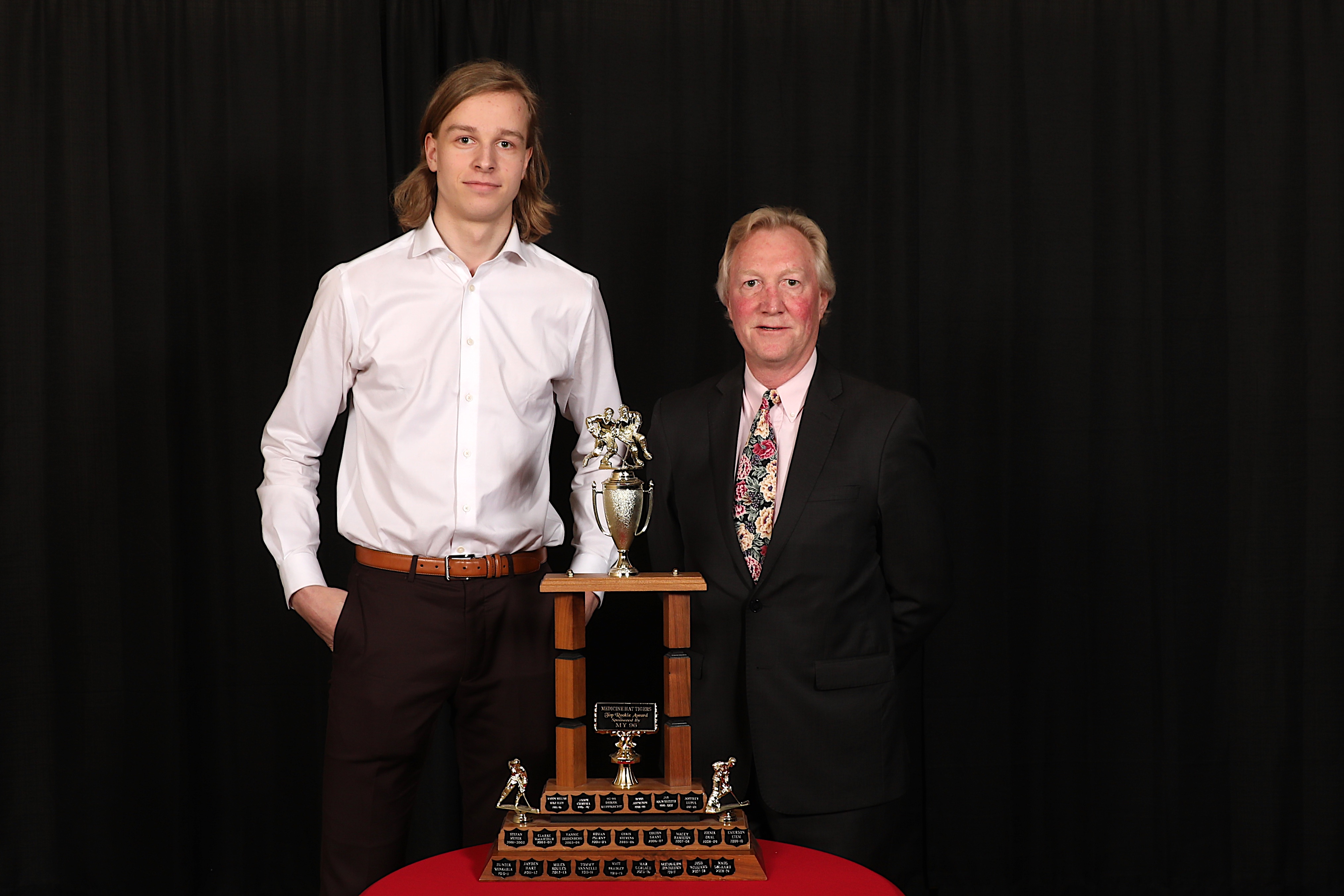 Tim Weinberger of the Jim Pattison Broadcast Group presented the MY96 Rookie of the Year to Mads Søgaard