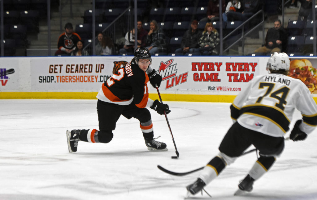 TIGERS SLAY WHEAT KINGS Medicine Hat Tigers