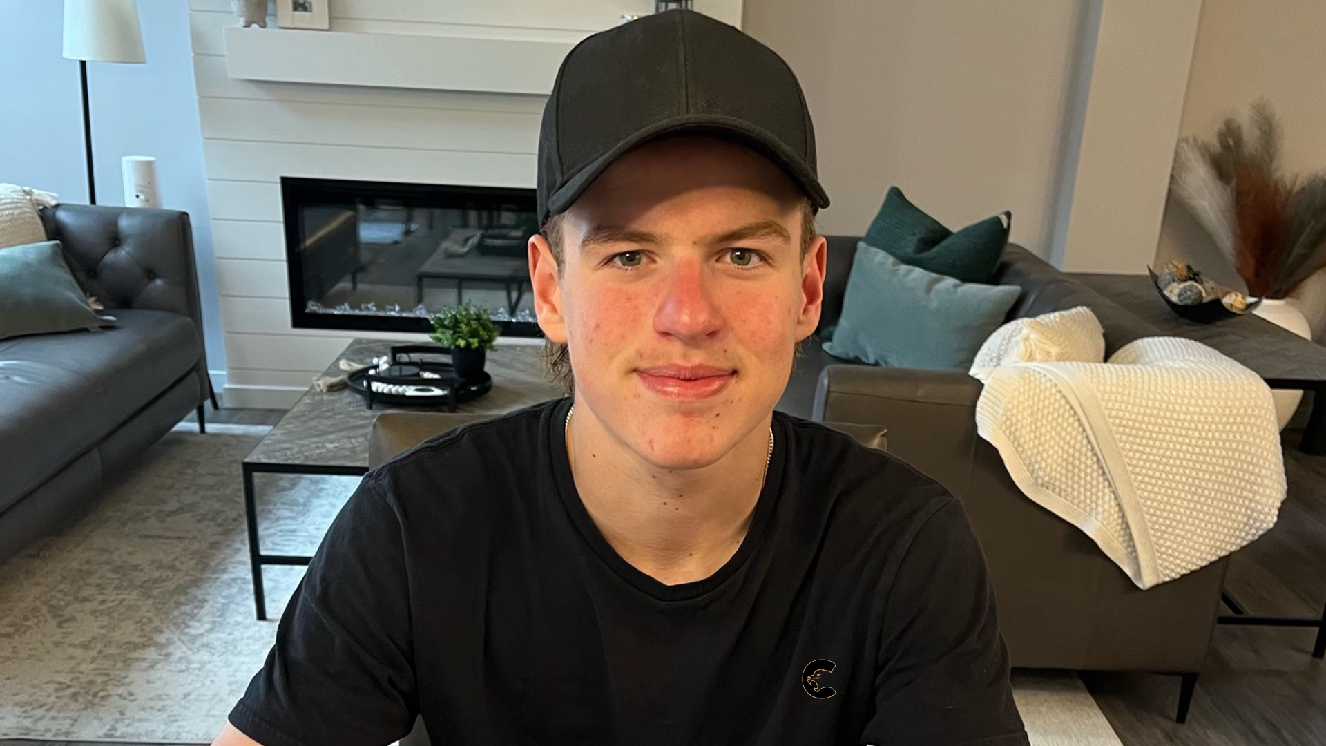 Lemire Signs WHL Scholarship and Development Agreement With Cougars