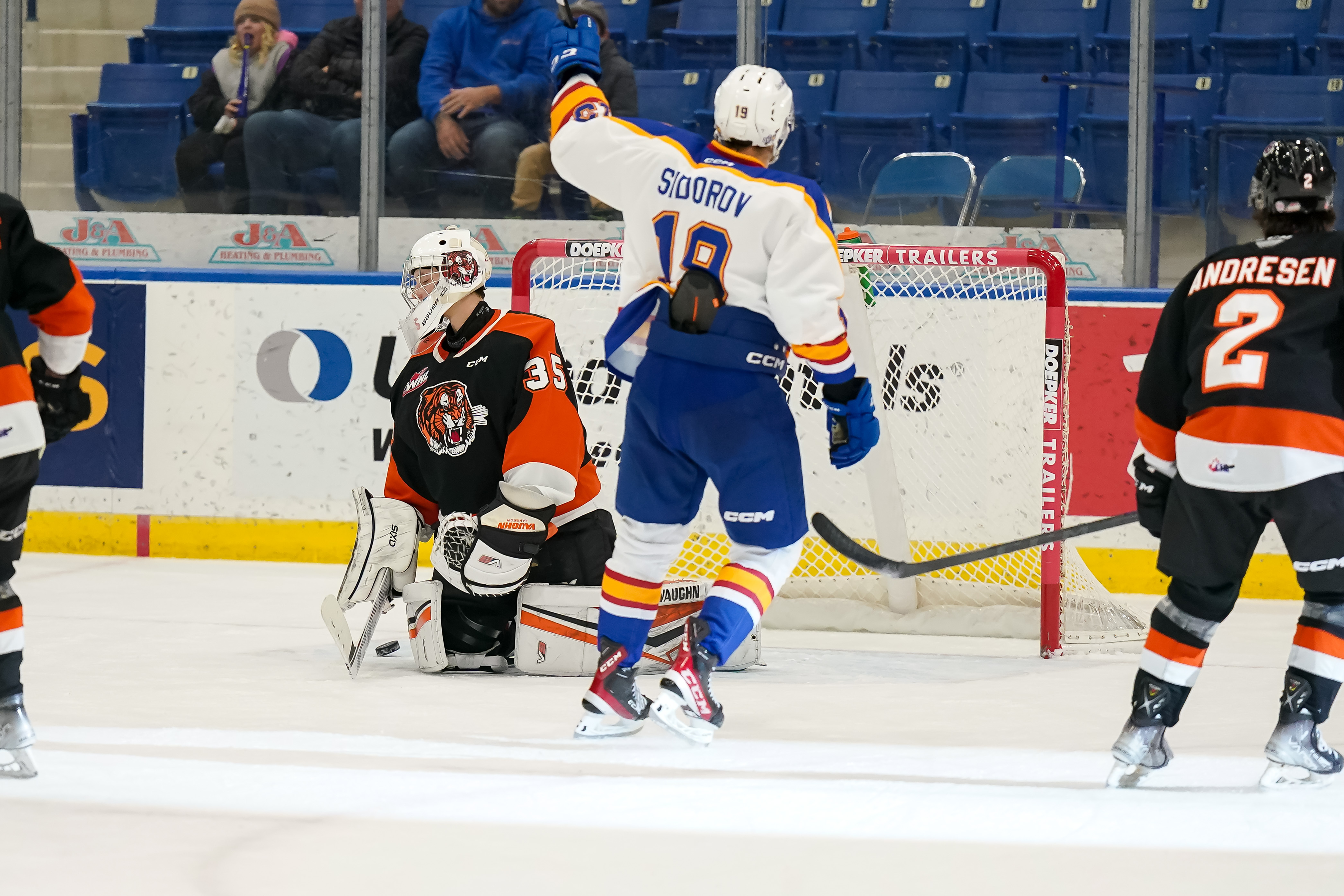 GAME 19 RECAP Blades win OT thriller 43 against Tigers Saskatoon Blades