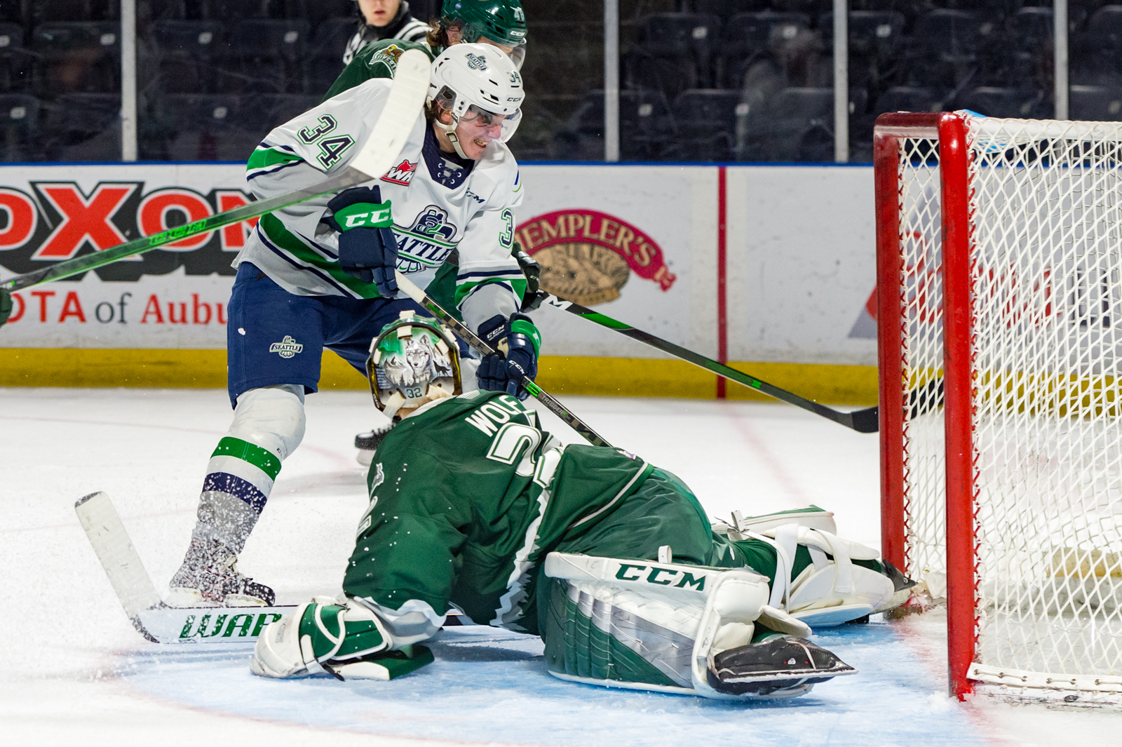 Conner Roulette scoring at left post