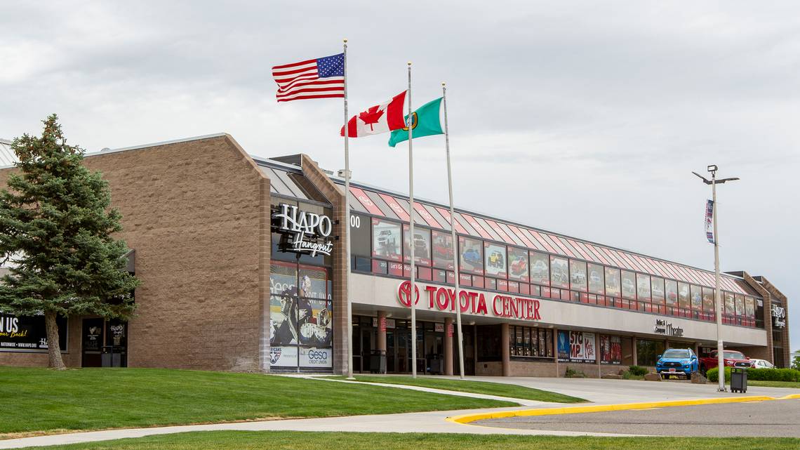 Who???s that on the kiss cam? Toyota Center upgrades will make the ...