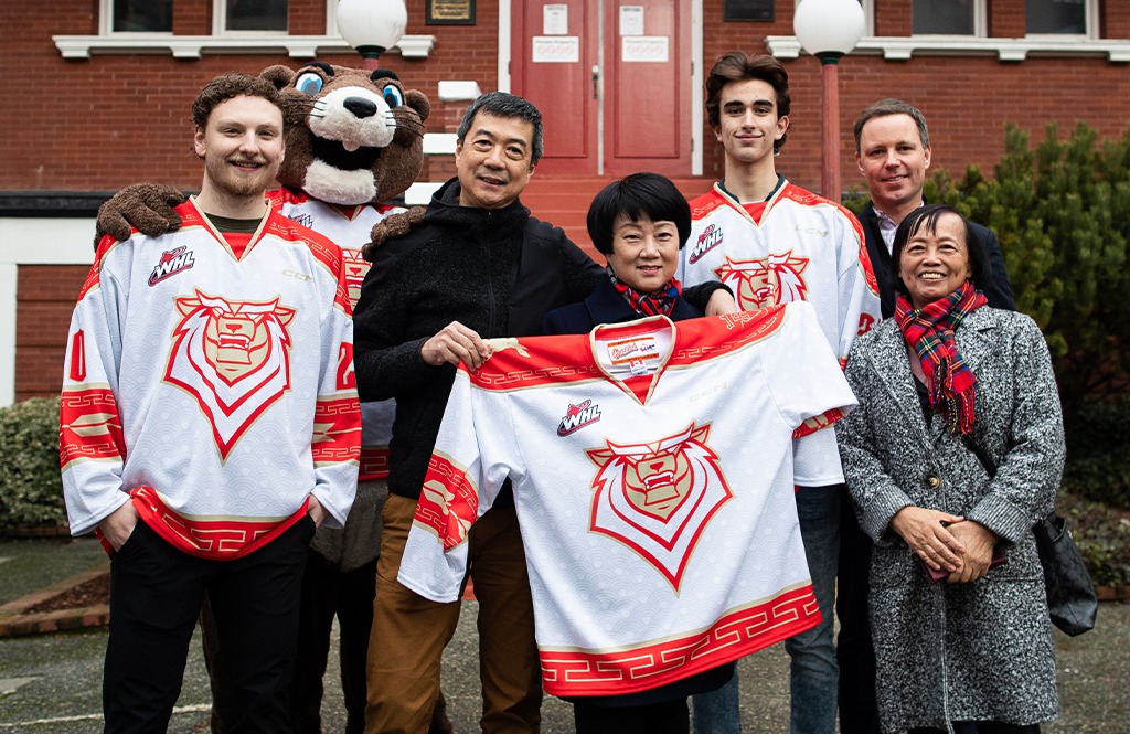 Royals' retro jerseys honour NHL-tinged CFB Esquimalt Navy team - Victoria  Times Colonist